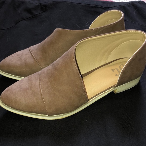 Shoes - JG brand Open Side flat Slip-on Booties